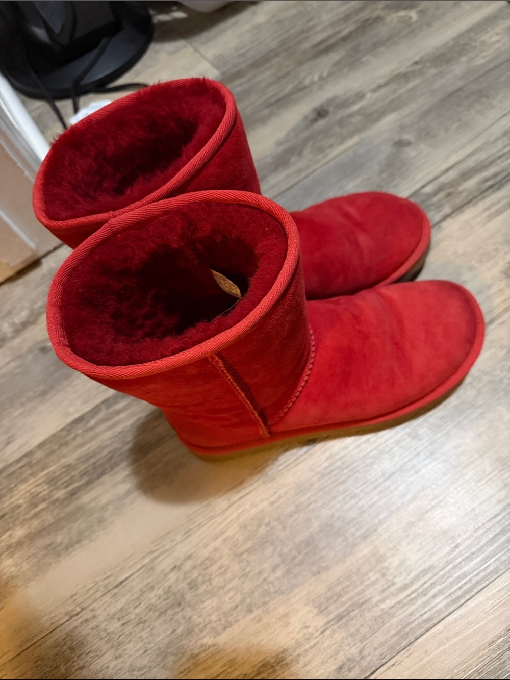 UGG Classic Short Boots in Red